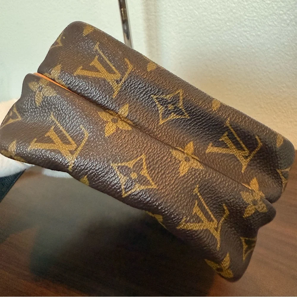 Vintage Louis Vuitton Amazon 100% Authentic‎